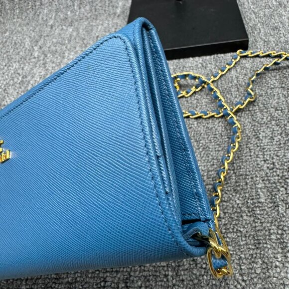 Prada Leather Shoulder Bag 450-032725 - Picture 4 of 14